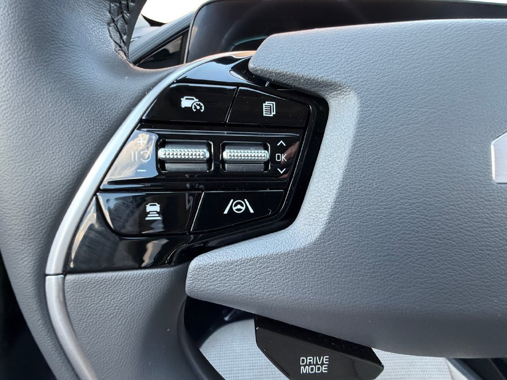 Used 2023 Kia Niro FWD image 22