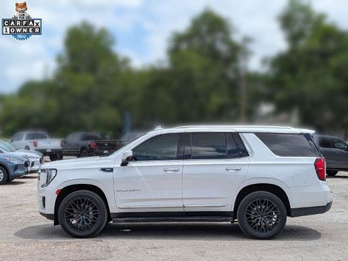 Used 2022 GMC Yukon SLT w/ SLT Luxury Package AWD/4WD image 3