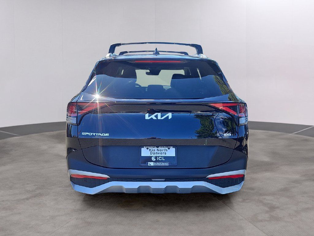 Certified 2024 Kia Sportage EX AWD/4WD image 5