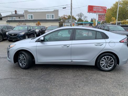 Used 2020 Hyundai Ioniq SE image 8