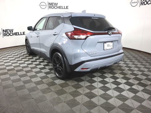 Certified 2022 Nissan Kicks SV image 5