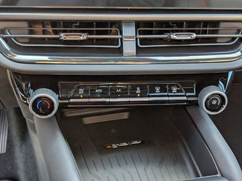 New 2026 Chevrolet Equinox EV RS image 22