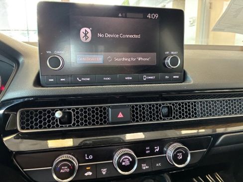 Used 2025 Honda Civic Sport image 23