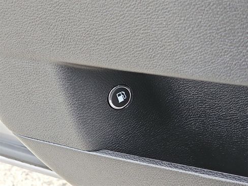 Used 2014 Dodge Charger SXT image 26