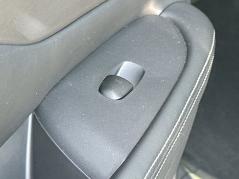 Certified 2024 Nissan Murano SV w/ SV Midnight Edition Package image 30