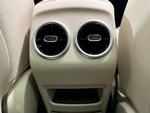 Certified 2025 Mercedes-Benz GLB 250 4MATIC image 26