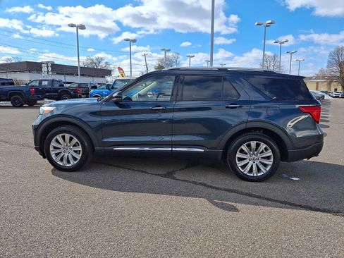 Certified 2022 Ford Explorer Limited w/ Limited Technology Package image 6