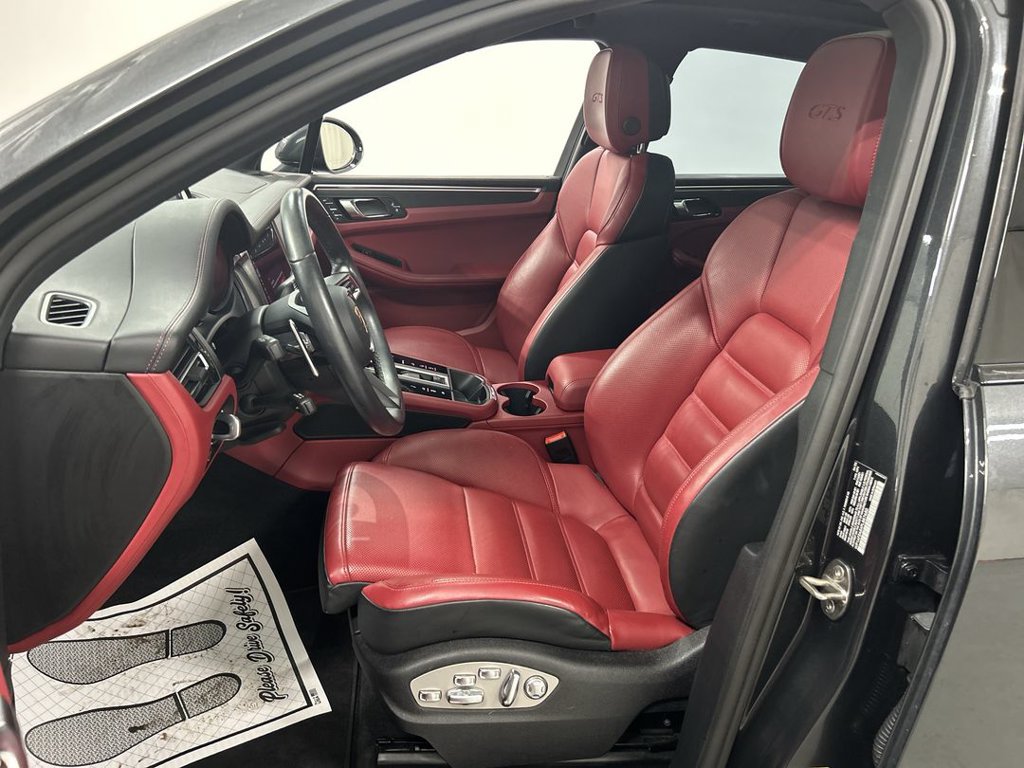 Certified 2023 Porsche Macan GTS AWD/4WD image 9