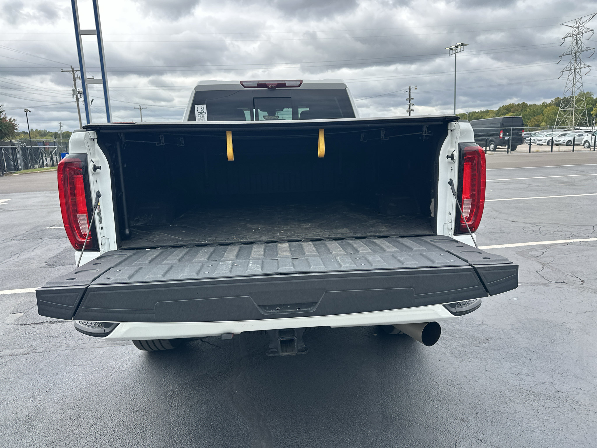 Used 2023 GMC Sierra 2500 AT4 w/ AT4 Premium Plus Package AWD/4WD image 17