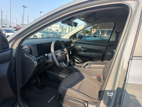 Certified 2026 Hyundai Tucson SE FWD image 8