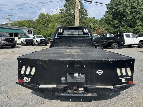 Used 2019 Ford F550 4x4 Regular Cab Super Duty w/ XL Value Package image 7