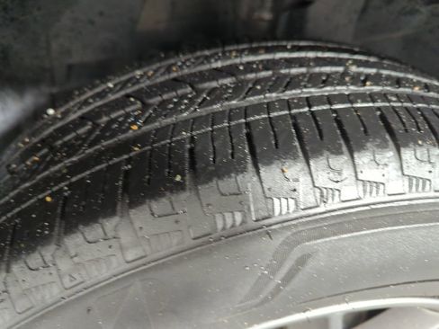 Used 2021 Nissan Rogue S image 22