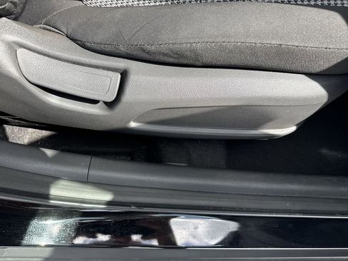 Used 2018 Hyundai Kona SEL FWD image 44