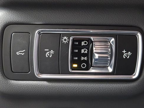New 2026 Lincoln Nautilus Premier AWD/4WD image 23