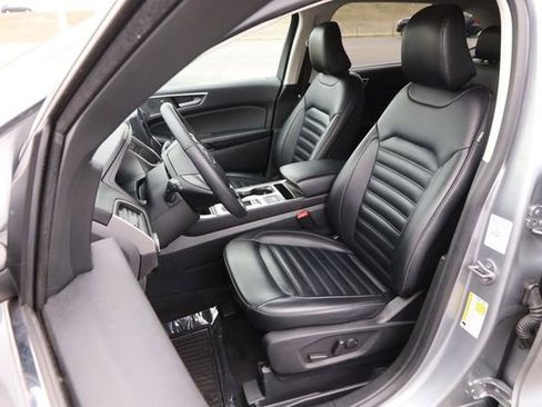 Certified 2024 Ford Edge SEL image 8