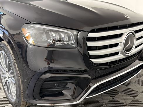 New 2026 Mercedes-Benz GLS 580 4MATIC image 11