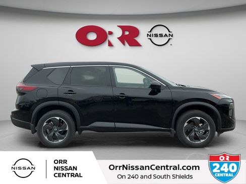 Used 2025 Nissan Rogue SV FWD image 4