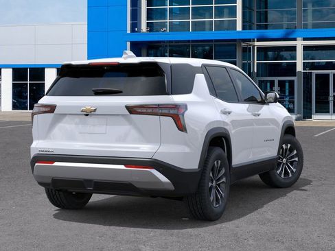 New 2026 Chevrolet Equinox LT w/ Convenience Package II image 4