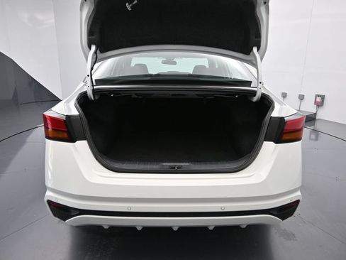 Certified 2025 Nissan Altima 2.5 SV FWD image 23