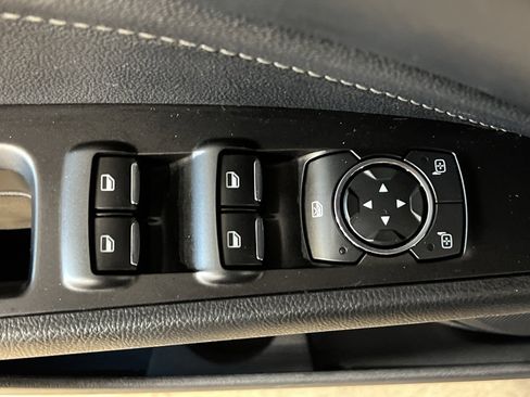 Used 2019 Ford Fusion Titanium image 10