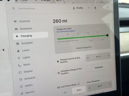 Used 2023 Tesla Model Y Performance image 2