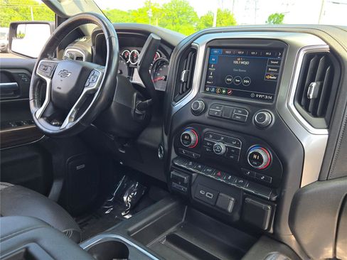 Used 2020 Chevrolet Silverado 1500 RST AWD/4WD image 9