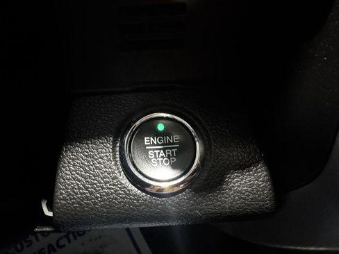 Used 2015 Ford F150 Platinum w/ Equipment Group 701A Luxury image 43