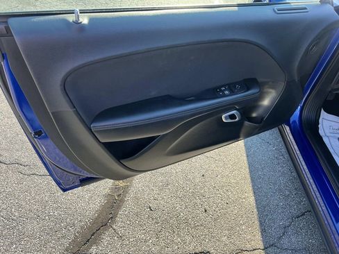 Used 2022 Dodge Challenger R/T image 10