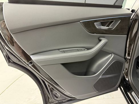 New 2026 Audi Q8 Premium Plus image 27