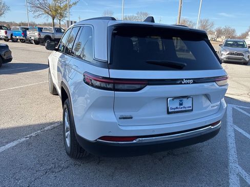 New 2026 Jeep Grand Cherokee Laredo X AWD/4WD image 25