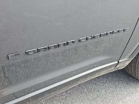 New 2026 Jeep Grand Cherokee Altitude RWD image 29