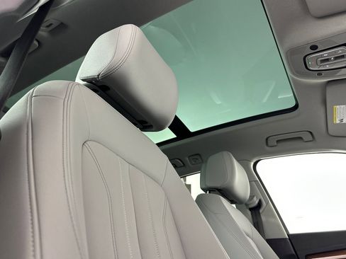 Used 2022 Audi Q5 2.0T Premium w/ Convenience Package image 16