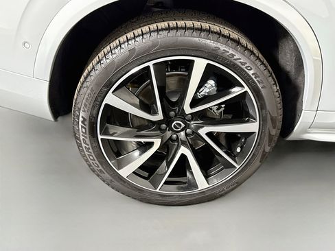 Used 2025 Volvo XC90 B5 Plus w/ Protection Package Premier AWD/4WD image 33