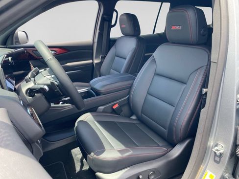 New 2026 Chevrolet Traverse Z71 w/ Enhanced Driving Package AWD/4WD image 17