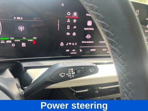 Used 2025 Audi Q6 e-tron Premium w/ Convenience Package RWD image 23