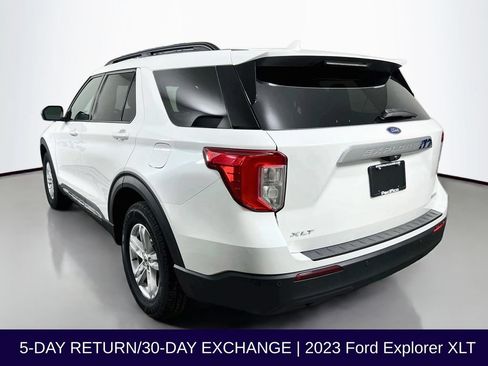 Used 2023 Ford Explorer XLT AWD/4WD image 6