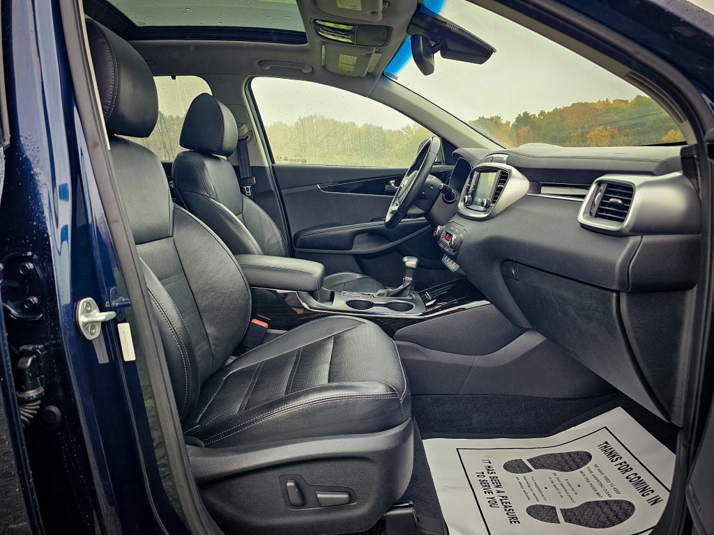 Used 2019 Kia Sorento EX w/ EX Touring Package FWD image 42