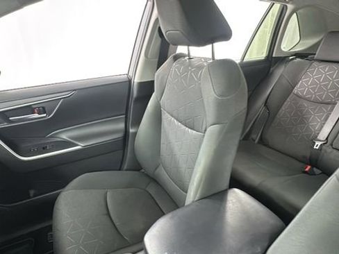 Used 2024 Toyota RAV4 XLE w/ Convenience Package image 13