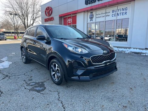 Used 2020 Kia Sportage LX image 8