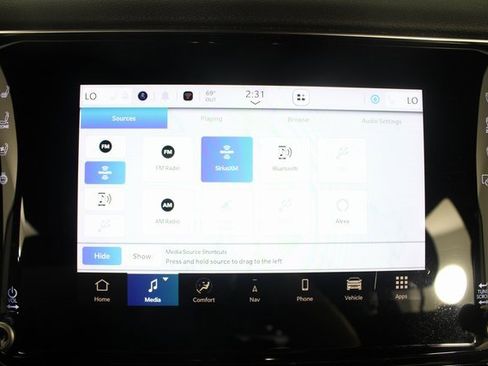 Used 2023 Jeep Wagoneer L Series II image 5