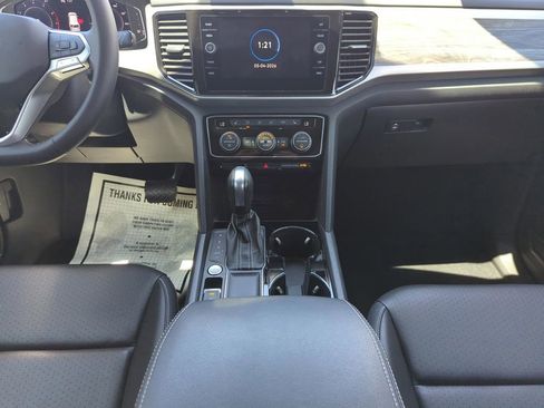 Used 2022 Volkswagen Atlas Cross Sport SE FWD image 22