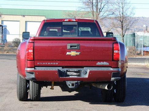 Used 2015 Chevrolet Silverado 3500 High Country w/ Duramax Plus Package image 5