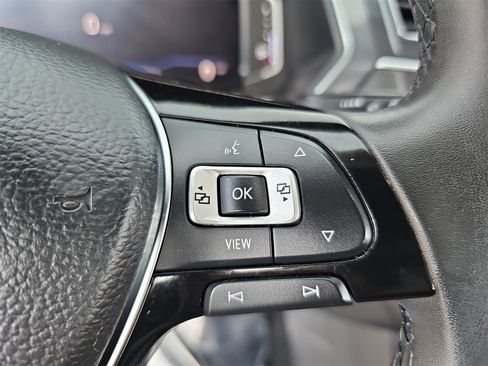 Certified 2020 Volkswagen Tiguan SEL image 21