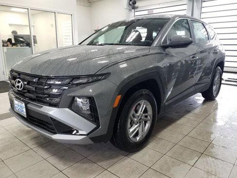 New 2026 Hyundai Tucson SE image 2