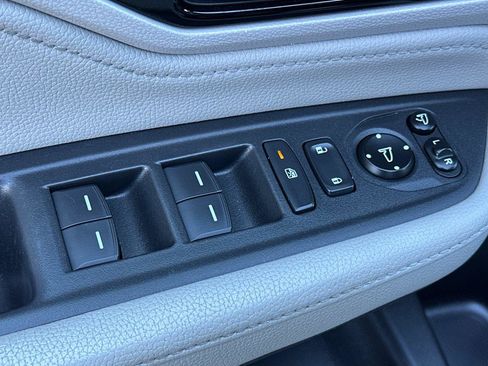 Used 2018 Honda Odyssey Elite image 11