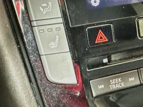 Certified 2023 INFINITI QX50 Luxe FWD image 27