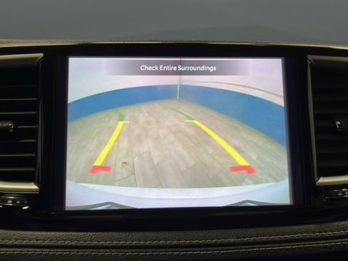 Used 2022 Chrysler Pacifica Touring-L w/ S Appearance Package AWD/4WD image 14