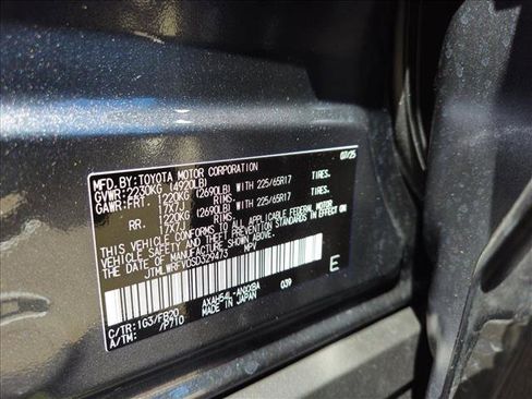 Used 2025 Toyota RAV4 LE image 24