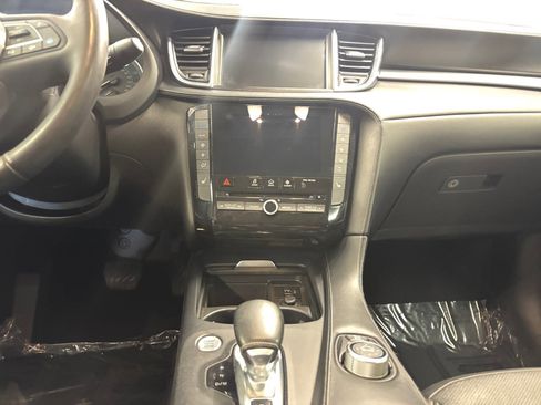 Used 2019 INFINITI QX50 Essential w/ Proactive Package FWD image 11