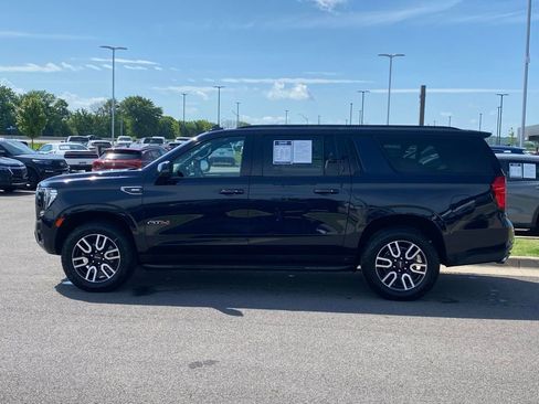 Used 2022 GMC Yukon XL AT4 AWD/4WD image 4